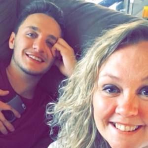 Meet your Posher, Cory